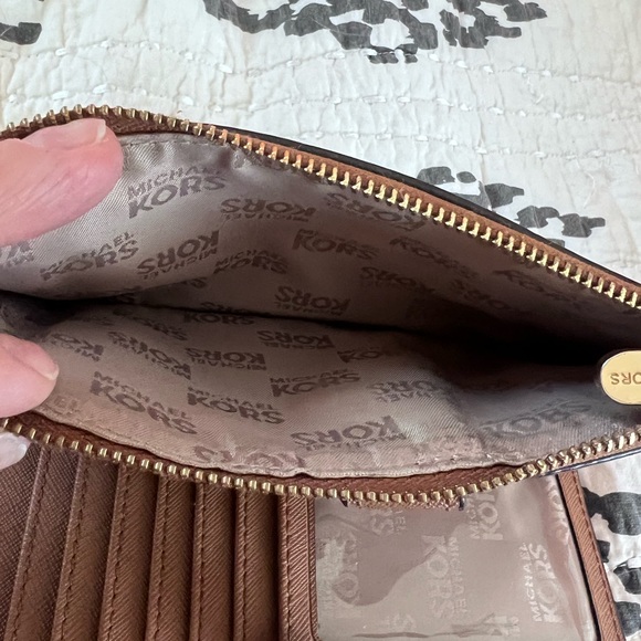 VGUC Michael Kors Jet Set Large Double Zip Wristlet - Picture 4 of 9